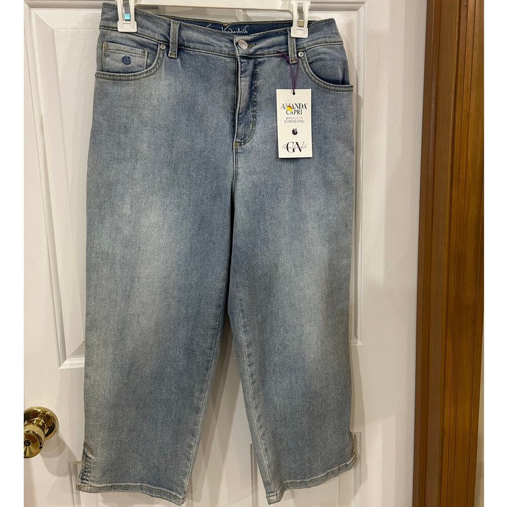 Amanda capri Gloria Vanderbilt womans light blue wash denim